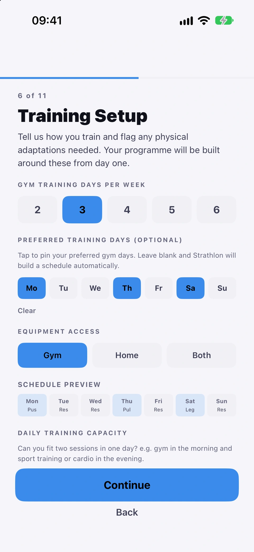 The Training Setup screen: gym days per week set to 3, gym equipment access, and the live schedule preview strip below.